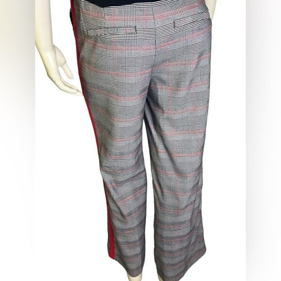 NWOT Red, Black, White Plaid Pants by G.I.L.I. (Got It Love It) Size 6P - Picture 3 of 5